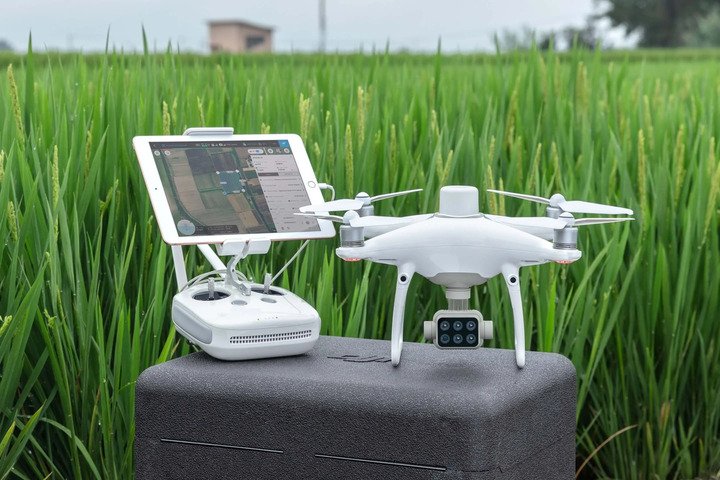 The DJI Phantom 4 is an example of a drone equipped with a Multispectral Imaging System payload. Image source DJI P4 Multispectral. 